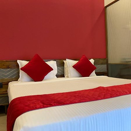 Theory9 Premium Service Apartments Khar 뭄바이 외부 사진