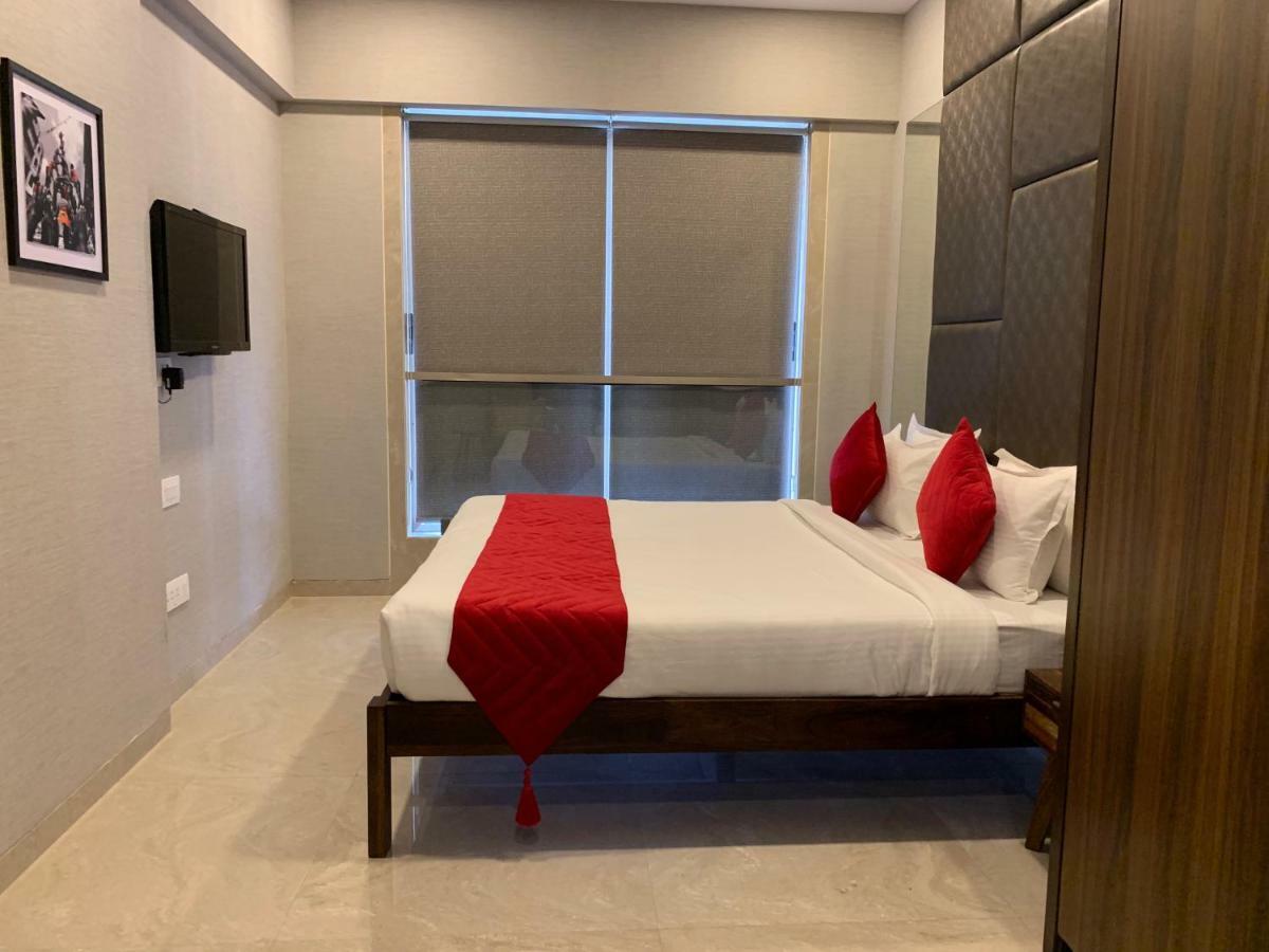 Theory9 Premium Service Apartments Khar 뭄바이 외부 사진