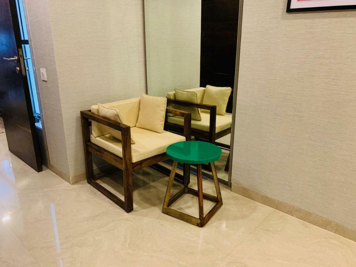 Theory9 Premium Service Apartments Khar 뭄바이 외부 사진